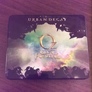 Urban Decay Oz Theodora Palette